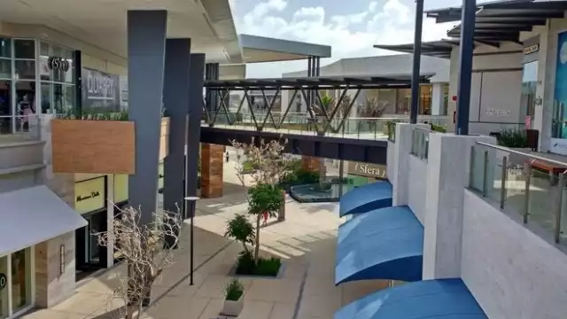 Estos lugares se promocionan de forma atractiva para el sector más joven de la población, quienes menos respetan las medidas sanitarias