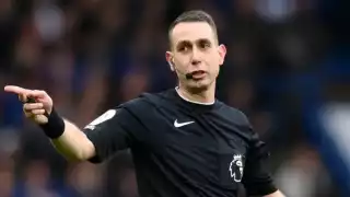 Ex árbitro que insultó a Klopp recibe condena de nueve meses por video prohibido