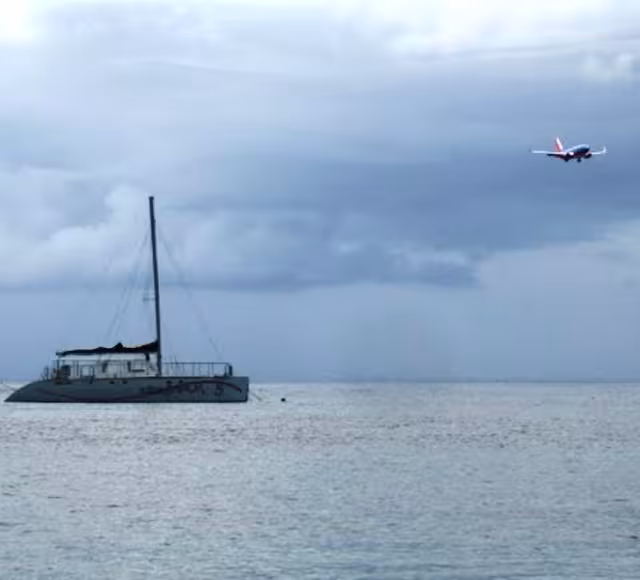 Para este domingo se prevé que se sumen cuatro vuelos más