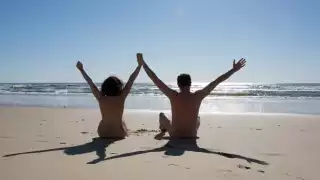 Andar desnudo es una tendencia de la nueva era que aporta beneficios emocionales ¿Te atreverías?