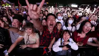 Ciudadanos de Wuhan celebran festival de música