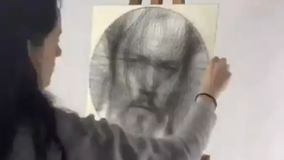 Conocida en Instagram como 'Eternal-string art', Margarita Boykacheva muestra su increíble trabajo