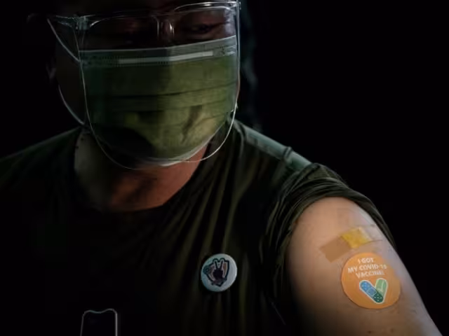 El hombre perdió la vida luego de ser vacunado contra COVID-19