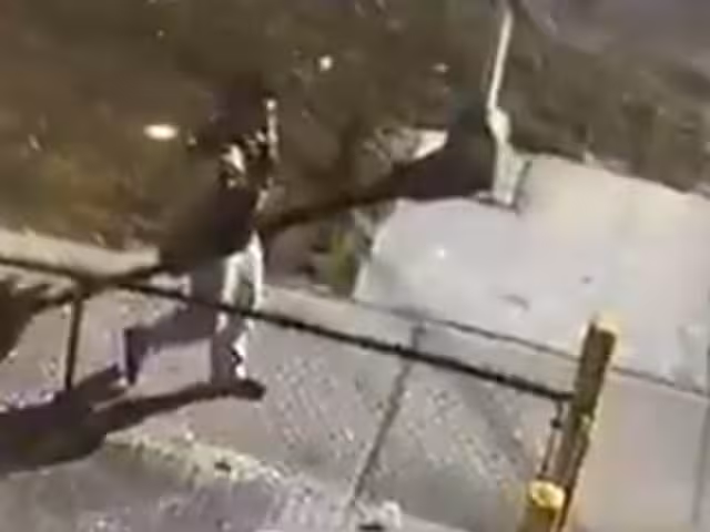 El robo quedó registrado en un video