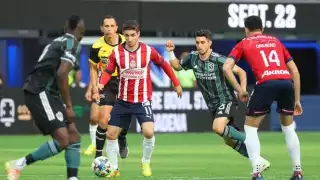 Los jugadores de las Chivas no logran conectar con el gol desde hace varias semanas. Foto: @Chivas