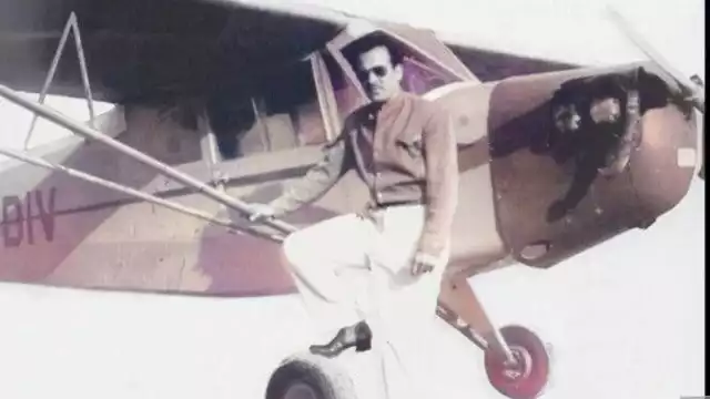 Pedro Infante mantuvo una vida muy activa y en todo momento persiguió sus pasiones, una de ellas era volar. Foto: Especial