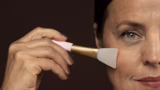 ¿Cuál es la mejor forma para maquillarme después de los 40?