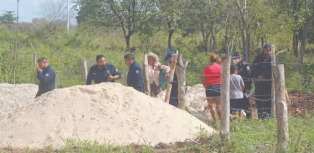José D. K. amenazó a trabajadores de una construcción, cortó una manguera de nivel y varios cordeles con su machete