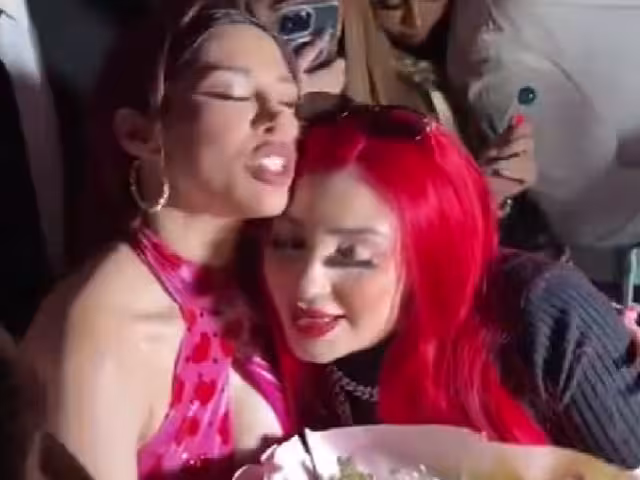 Seguidores celebran la reconciliación entre Bellakath y Yeri Mua en redes sociales.