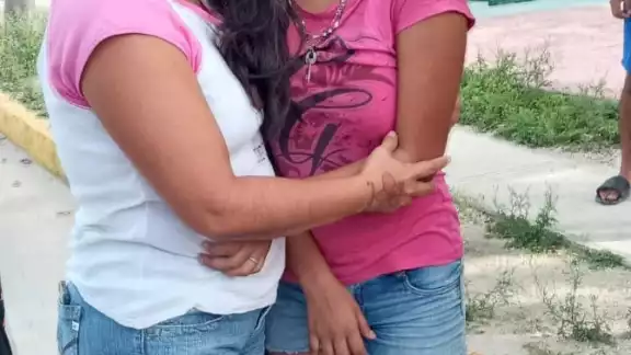 Reaparece joven extraviada; asegura que fue violada en Cancún Reaparece joven extraviada; asegura que fue violada en Cancún