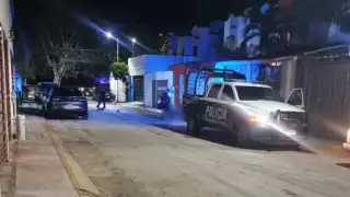 Lunes violento en Cancún: Ataque armado dejó un hombre sin vida en la SM 77