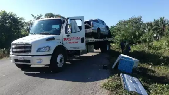Policías auxiliaron a ambos jóvenes y debido a que los vieron lesionados optaron por trasladarlos al hospital de Kantunilkín
