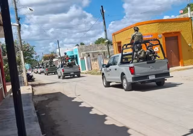 Elementos federales y estatales participaron en el cateo realizado durante la madrugada en un predio de la comunidad de Tinún