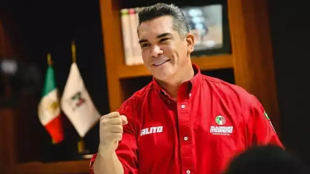 El ahora expriista despotricó contra el exmandatario estatal a quien exige no ser un “agachado”