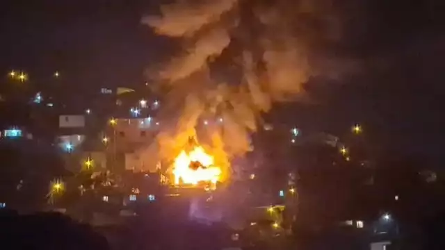 El incendio consumió toda la casa este jueves