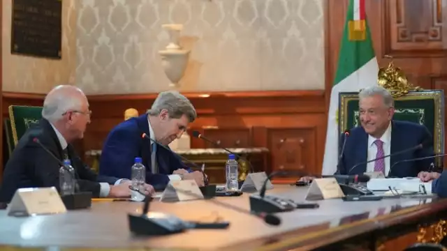 Es la segunda reunión en el año entre AMLO y John Kerry. Foto: Twitter @lopezobrador_