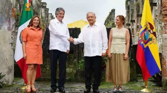 Lasso, presidente de Ecuador, viaja a México para reunirse con AMLO