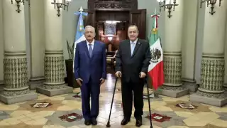 Giammattei recibió con gusto a AMLO en Guatemala. Foto: SRE