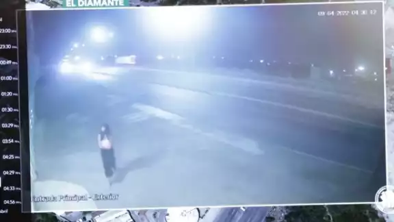 Debanhi Escobar desapareció la noche del 9 de abril y fue encontrada muerta al interior de un motel. Foto: Captura de pantalla Debanhi Escobar desapareció la noche del 9 de abril y fue encontrada muerta al interior de un motel. Foto: Captura de pantalla