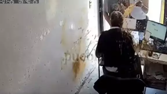 El video de la agresión se viralizó este miércoles. Foto: Especial El video de la agresión se viralizó este miércoles. Foto: Especial