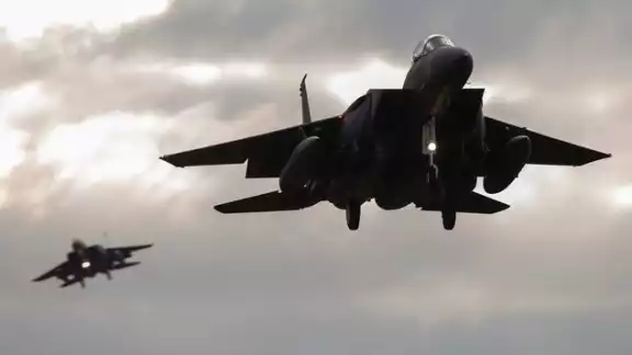 Los ataques estadounidenses tuvieron como objetivo instalaciones operativas y de almacenamiento de armas Los ataques estadounidenses tuvieron como objetivo instalaciones operativas y de almacenamiento de armas
