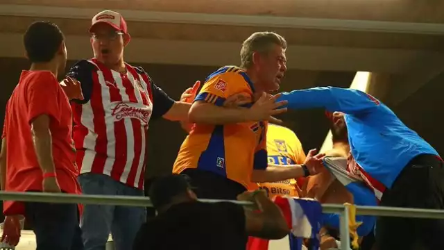 Comisión disciplinaria sanciona a Chivas y sus aficionados
