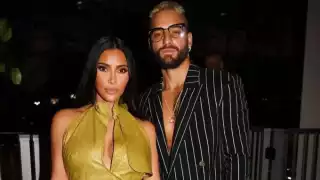 Kim Kardashian fue cuestionada por su relación con Kanye West y sobre los rumores de que estaría saliendo con Maluma