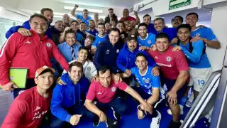 El equipo y directiva de Cruz Azul terminaron calientitos tras la derrota ante América