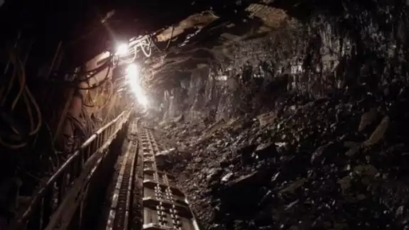 Dos mineros, uno de los cuales falleció, fueron sacados de esta mina ubicada en la localidad de Reshui Dos mineros, uno de los cuales falleció, fueron sacados de esta mina ubicada en la localidad de Reshui