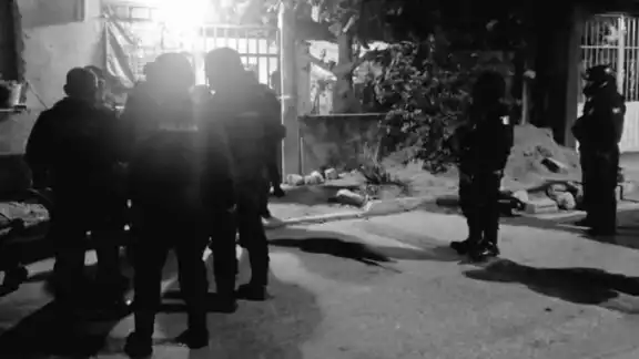 Las víctimas fueron ejecutadas dentro de su domicilio. Foto: Twitter @Estado20 Las víctimas fueron ejecutadas dentro de su domicilio. Foto: Twitter @Estado20