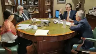 El mandatario se reunió con media docena de secretarios de Estado