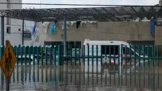 Las autoridades piden a la población que dejen sus hogares por seguridad