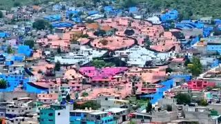 Así luce la cara gigante del Dr. Simi en Ecatepec. Foto: Especial
