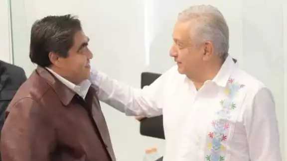 AMLO y Miguel BArbosa encabezaron en puebla el arranque de las jornadas para autoconsumo y contra inflación AMLO y Miguel BArbosa encabezaron en puebla el arranque de las jornadas para autoconsumo y contra inflación