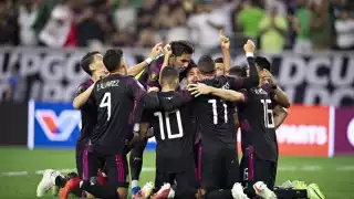 Los mexicanos dedicaron el primer gol al padre de Jonathan Dos Santos