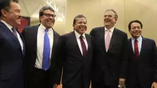 Entre los asistentes a la ceremonia estuvieron presentes Marcelo Ebrard, Ricardo Monreal y Mario Delgado