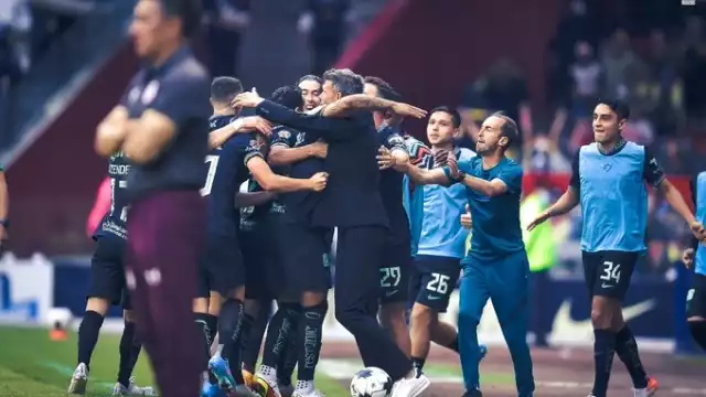 Con Fernando Ortíz como director técnico, América demostró categoria en el Estadio Azteca. Foto: Twitter @ClubAmerica