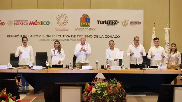 En la inauguración de la  46 edición del Tianguis Turístico, la Conago realizó una plática con el embajador de EU en México. Foto: @USAmbMex