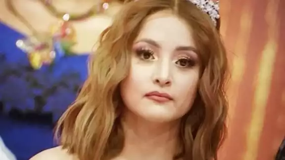 Rubí muestra su enojo y tristeza dentro de "La Academia 20 años"