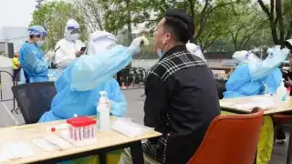 China continúa registrando casos de COVID en Shangái y Pekín