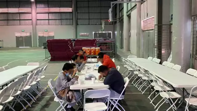 Abren albergues en Tijuana para venezolanos deportados a México