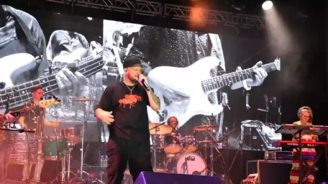 Residente pisará el zócalo con su rap social