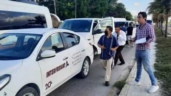 Varios vehículos se vieron implicados en los dos percances viales