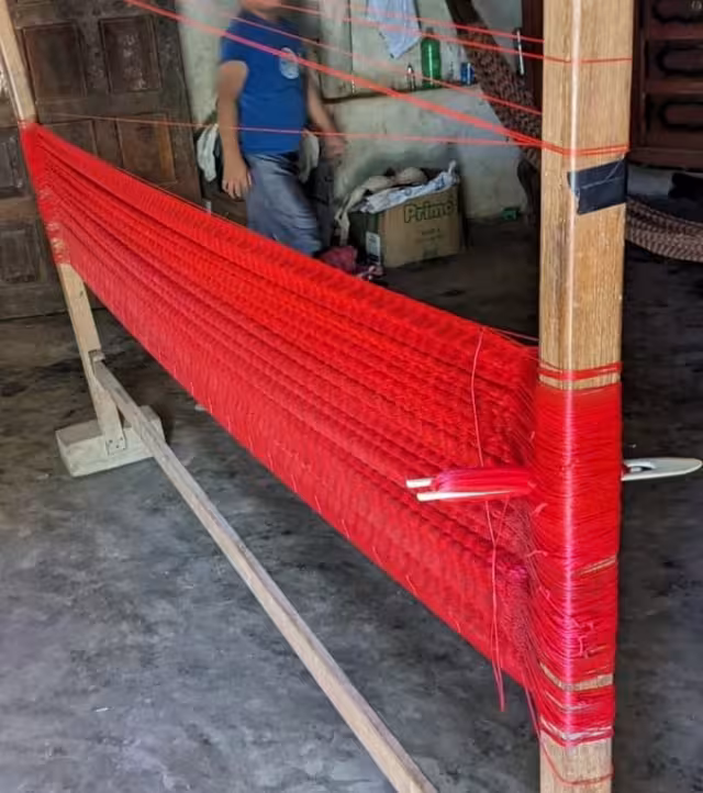 Cada pieza la vende en mil 200 pesos y si es en abonos, mil 400 pesos, en sólo tres pagos