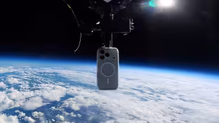 ¡Estratosférico! Lanzan iPhone de más de 30 mil metros de altura e impone récord Guinness