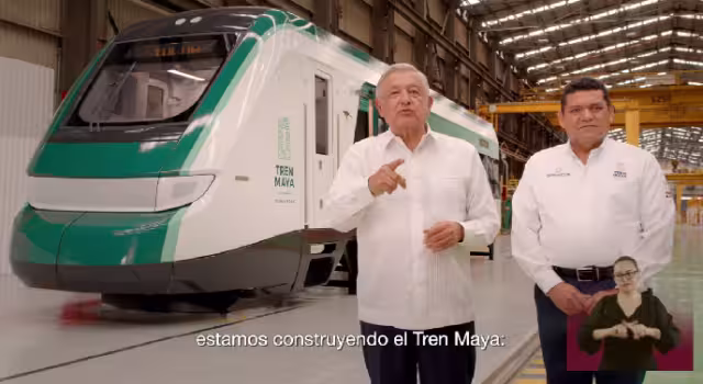 El mandatario federal dijo que con el Tren Maya se da trabajo a los mexicanos, lo que calificó como progreso con justicia.