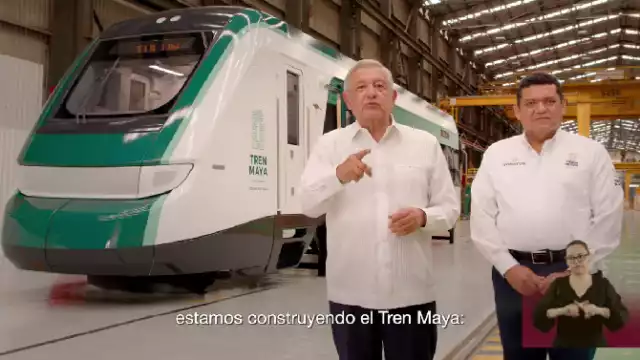 El mandatario federal dijo que con el Tren Maya se da trabajo a los mexicanos, lo que calificó como progreso con justicia.