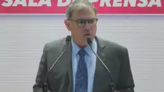 El Fiscal de Chihuahua, Roberto Javier Fierro, anunció que en próximas horas César Duarte será presentado a un juez. Foto: Captura de pantalla