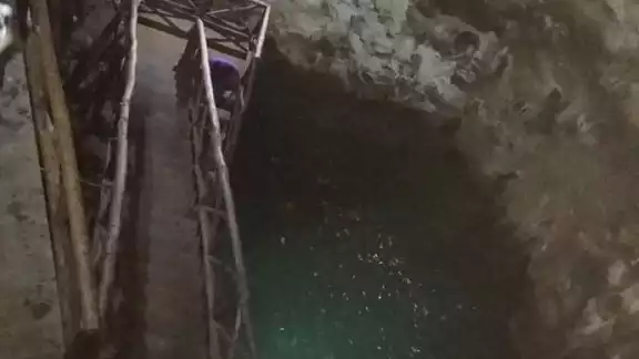 Pobladores están a la espera de recursos para la remodelación de la infraestructura del cenote. Pobladores están a la espera de recursos para la remodelación de la infraestructura del cenote.