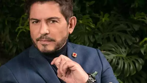 El actor regresará a la pantalla chica. Foto: Instagram @ernestolaguardiaoficial